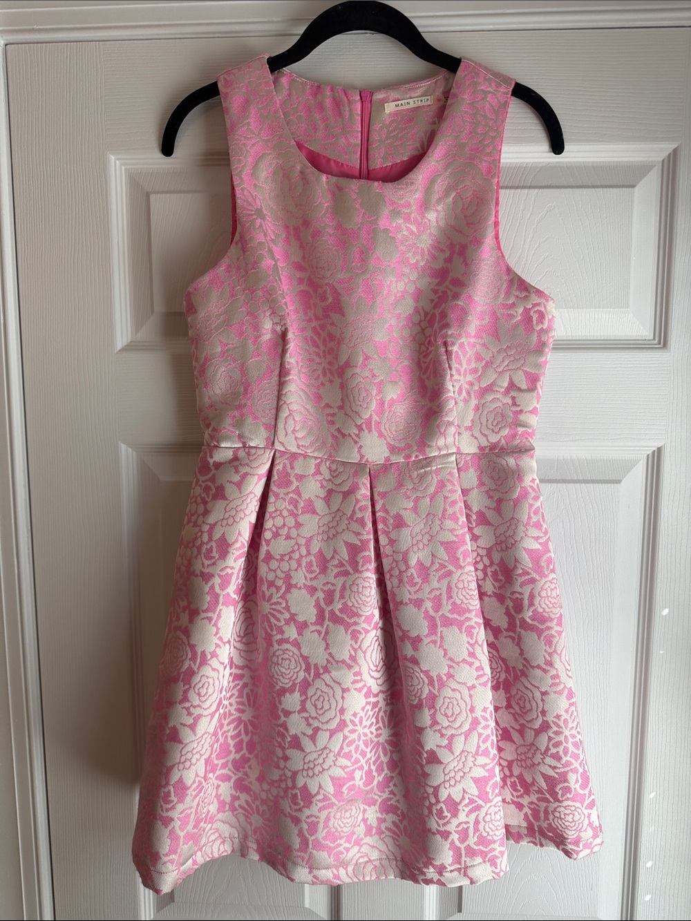 Main Strip Pink and Cream Floral Jacquard Party Dress